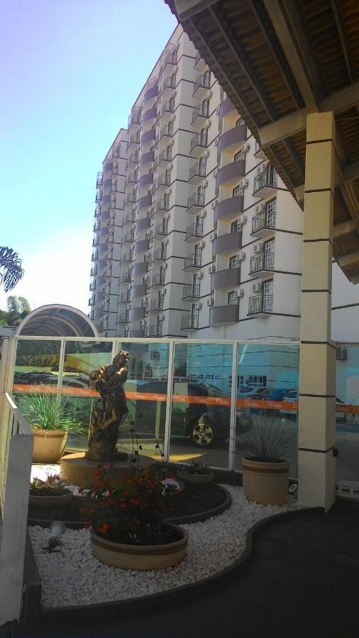 Diroma Exclusive - Piscinas Termais 24 Horas, Sauna, Copa Da Mamae, Limpeza Diaria, Estacionamento Gratis! Caldas Novas Bagian luar foto